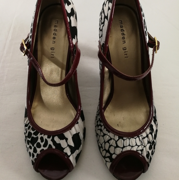 Madden Girl AnimalPrint OpenToe MaryJane heels - Picture 8 of 8